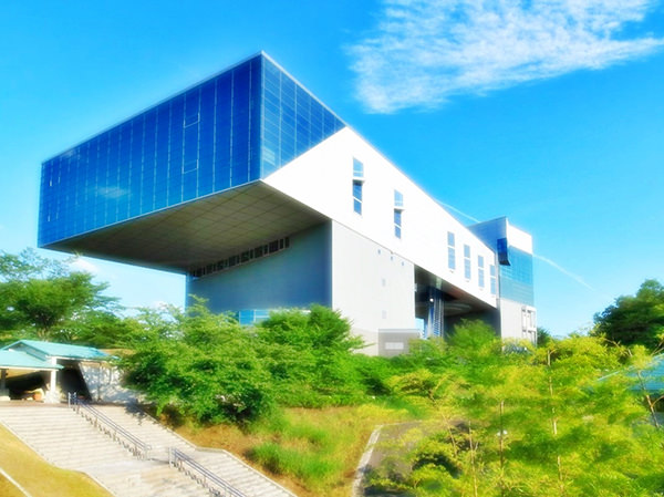 Akita Museum of Modern Art