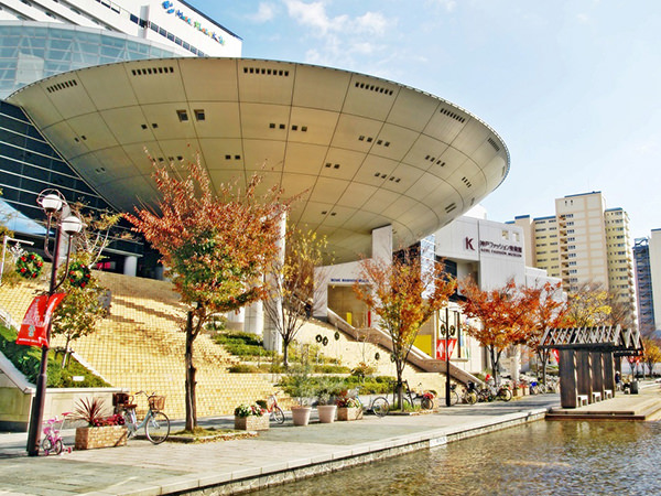 Kobe Fashion Museum